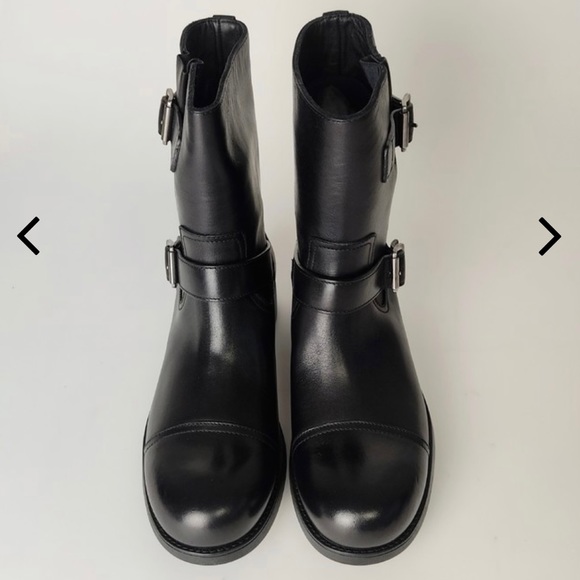 Brand new leather Prada boots with buckles VINTAGE - Picture 6 of 8